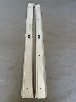 1965-1970 Chevy Impala carpete soleira placas BelAir Bonneville noventa e oito Electra - Imagem 1 de 4