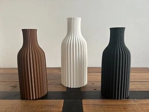 3D Printed Vase Tall Ribbed Flower Vase - Dried Flower Vase - Ornamental Vase - Picture 1 of 11