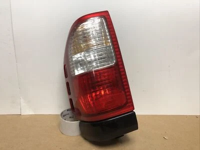 BOM FABRICANTE DE EQUIPAMENTO ORIGINAL 2000-04 Isuzu Rodeo Amigo Driver lâmpada traseira externa esquerda LH 22016147 - Imagem 1 de 4