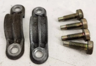 99 00 01 02 04 05 06 07 Abrazaderas de soporte de tubo de cambio de columna Ford F250 F2DC-7E400-AA Foto 1 de 4