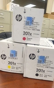 OPAKOWANIE (3) Oryginalny zestaw tonerów HP 201X czarny, purpurowy, żółty NOWY - Zdjęcie 1 z 1