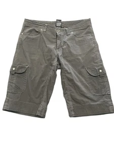 Kuhl Shorts Damengröße 10 grau 11" Schrittlänge Cargotaschen Logo bestickt gebraucht, in einwandfreiem Zustand - Bild 1 von 9