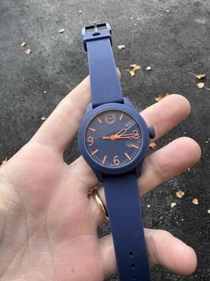 Cuarzo suizo Movado Esq 07301441 ¡Como nuevo!  Foto 1 de 4