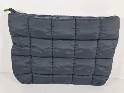 Tarte Puffy Makeup Bag in Black, 10" × 7" New In Plastic - Imagem 1 de 4