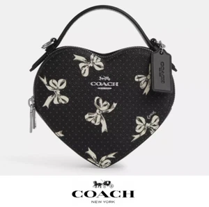 NWT Coach Heart Crossbody Bag With Bow Print 🎁❤️ - Picture 1 of 9