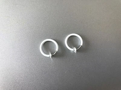 Clip-On Spring Action No Perforante Falso Tabique Labio Cartílago Nariz Tragus Anillo Foto 1 de 4