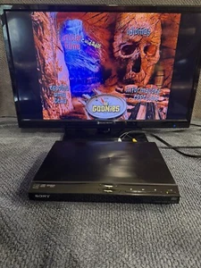 Sony DVP-SR210P CD DVD Player TESTED & WORKING No Remote - Picture 1 of 12