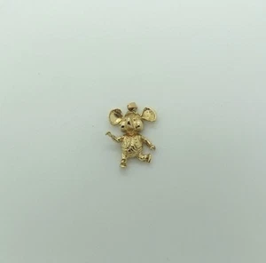 Colgante/dije mouseketeer vintage de oro amarillo macizo de 14K alrededor de los años 70 - Imagen 1 de 1