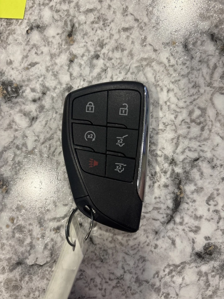 23 GMC YUKON DENALI LLAVERO COMO NUEVO  Foto 1 de 1