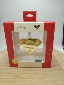 2018 Hallmark Superman Shield Walmart Exclusive Red Box Premium Ornament! - Picture 1 of 14