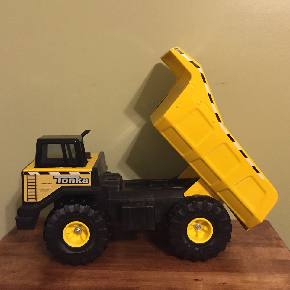 1999 孩之宝 Tonka 自卸车 C-239A 状况非常好 — 第 1/4 张图片