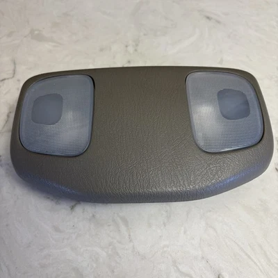 Nissan Xterra 98-01 Frontier 2000-2001 luz domo mapa delantero OEM GRIS Foto 1 de 4
