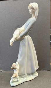 Estatuilla de porcelana vintage Lladro niña con ganso y perro #4866 aleta brillante esmaltada. - Imagen 1 de 10