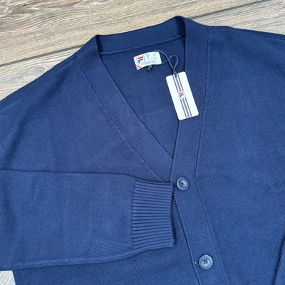 Cárdigan FILA Baseline Para Hombre Grande L Azul Marino Cuello en V Botón Frontal Suéter Foto 1 de 4
