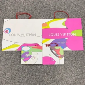 Louis Vuitton Takashi Murakami Shopper Papiertüten 4er Set Limited 2025 Edition - Bild 1 von 5