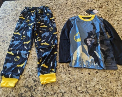 Batman Boys Long Sleeve Pajama Set, 2-Piece, Size Youth 8 - Image 1 of 4