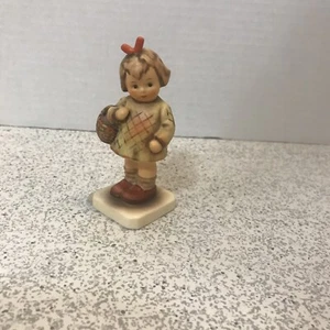 Vintage M.I. Hummel Club Goebel 479 “I Brought You A Gift” Figurine 1987 Germany - Picture 1 of 6