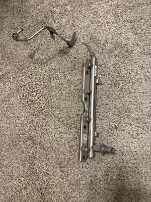 Fuel Injectors Set With Rail 2015 Ford Focus 2.0 CM5E9H487AJ OEM - Изображение 1 из 3