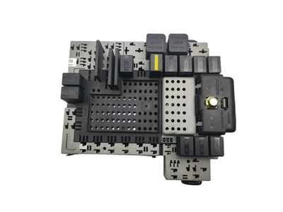 Scatola fusibili modulo CEM VOLVO S60 I V70 II 8645716 - Immagine 1 di 4