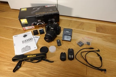 Nikon D3100 14.2MP Digitalkamera Spiegelreflex - Schwarz Kit 18-55mm DX Objektiv - Bild 1 von 4