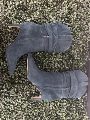 Nine West Women's Pointed Toe Bootie Heels Dark Emerald Blue Gonda 5M Never Worn - Image 1 of 4