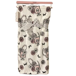 Juicy Couture Rosa Parfum, Perlen, Schleifen & Blumen Bedruckt Plüsch Überwurf 50x60. - Bild 1 von 5