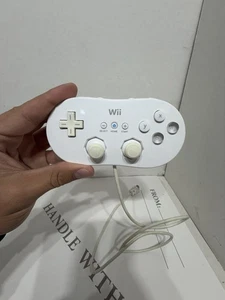 Official Nintendo Wii Pro Controller Classic White RVL-005 OEM TESTED - Picture 1 of 5