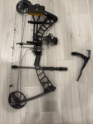 定制 Mission 复合弓-完全加载配件价值-2000 美元 — 第 1/4 张图片