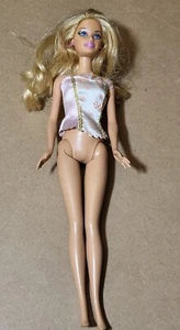 fashionista Barbie doll 2000s damaged hand C201B - Picture 1 of 6