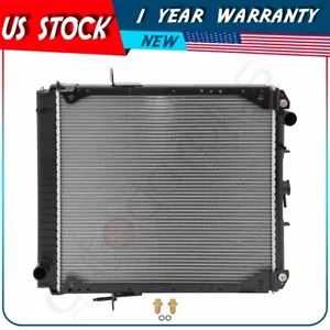 Aluminum Radiator for 2000-2004 Chevrolet W5500 Tiltmaster 1994-2016 Isuzu NPR - Picture 1 of 9