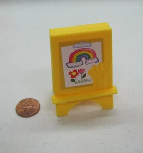 New Fisher Price Little People YELLOW ART EASEL PAINTING School Preschool #1 - Picture 1 of 3