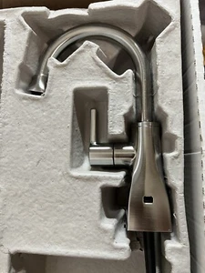 Delta Contemporary Faucet - Arctic Stainless Steel - 1940-AR-DST (read) - Picture 1 of 2