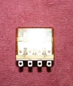 Idec RH4B-U 120V, 14 Blade Relay, 10A 120VAC/30VDC, 7.5A 240VAC, Gen Use 7.5/5A - Bild 1 von 2