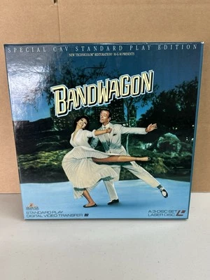 Bandwagon LaserDisc ML102147 LD Laser Disc Fred Astaire Cyd Charisse 1953 Foto 1 de 4