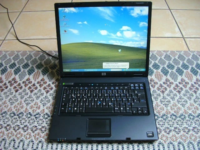 HP Compaq NC 6320 Intel 1,83 GHz 15,1" 4 GB RAM 128 SSD FP win XP Pro SP3 (183) - Bild 1 von 4