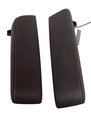 2018-2023 BMW M550I CENTER CONSOLE FOLDING ARM REST PAIR NAPPA LEATHER *SCRATCH* - Изображение 1 из 4