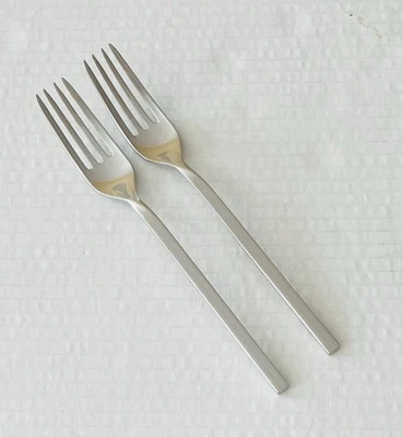 Villeroy & Boch 18/10 Acero Inoxidable Corea Nueva Ola 2 Tenedores de Ensalada Mango Delgado Brillante Foto 1 de 4
