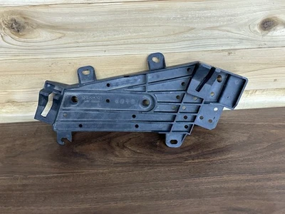 Faro radiador delantero izquierdo Infiniti M37 M56 2011-13 OEM EXT. Soporte Foto 1 de 4