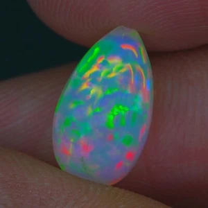 4.45 CT Rainbow Pattern Cute ! Ethiopian 100% Natural White Opal For Jewellery - Picture 1 of 6