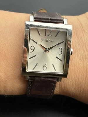 Relógio Furla quartzo quadrado prata mostrador unissex fabricado na Suíça - Imagem 1 de 4