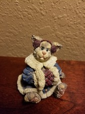 Boyds Bears Purrstone Collection Miss Fluffcat Winter Snugglin 2001 Figurine