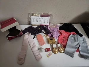 American Girl Puppe 2014 GOTY Isabelle Palmer Outfit Kleidung Posten Stulpen Haare - Bild 1 von 12