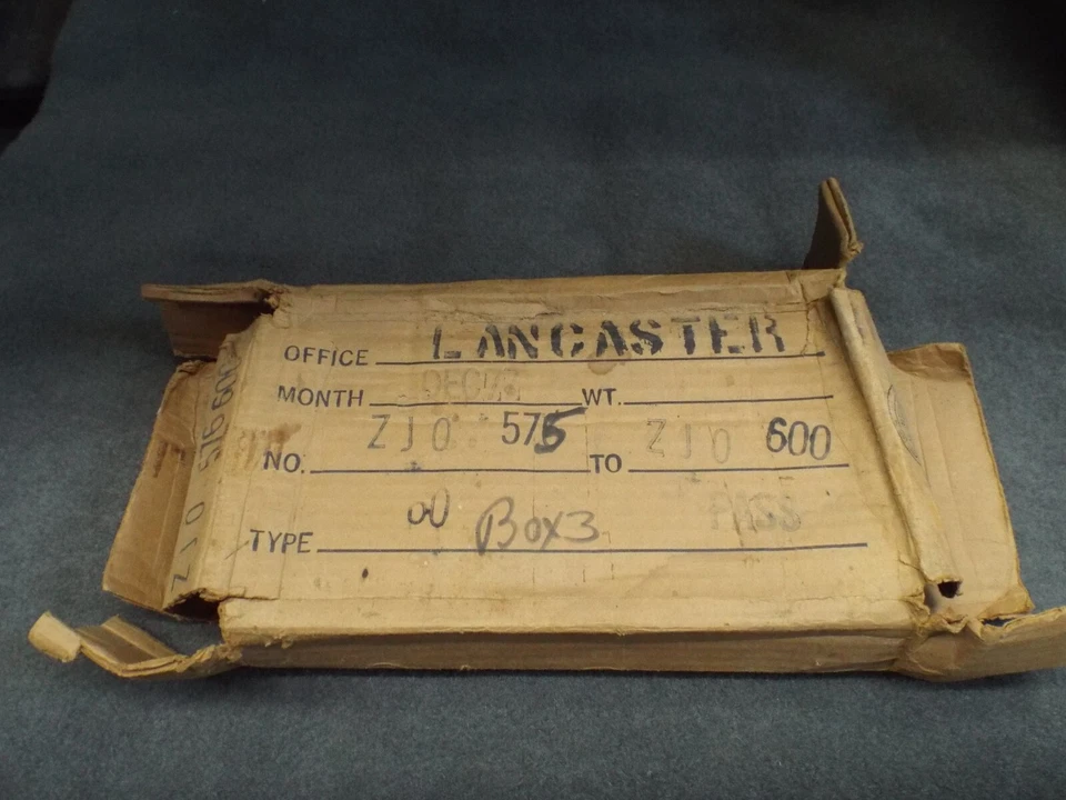 Placa de matrícula Missouri 1977 caja de aire vacía Ford Chevrolet Dodge AMC Pontiac Buick Foto 1 de 3