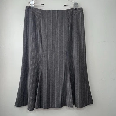 Saia Midi Y2K Clássica Tamanho 16 Cinza Listrada Flare Academia Modesta Carreira Escritório - Imagem 1 de 4