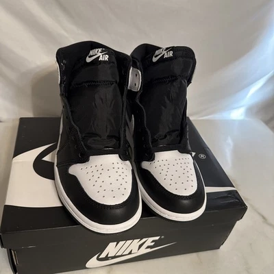 Jordan 1 Retro OG Alto Negro Blanco Hombre Talla 7 Foto 1 de 4