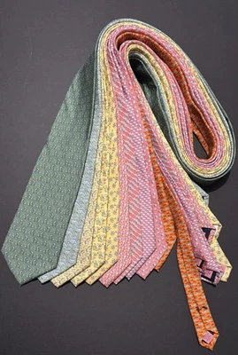 Lote 9 corbatas de seda para hombre VINEYARD VINES ballenas animales golf béisbol etc. LEER Foto 1 de 4