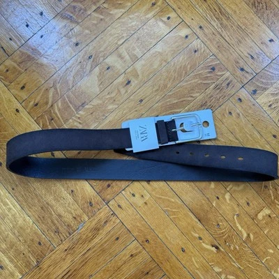 Cinturón de cuero gamuza marrón Zara con hebilla plateada Foto 1 de 4
