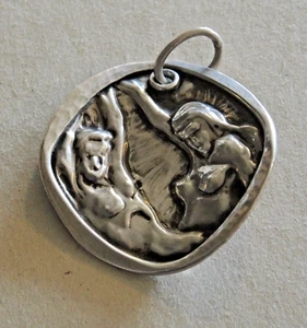 AUSTRALIAN MODERNIST STERLING SILVER PENDANT DANCING WOMEN SIGNED “?B” 13 gms #7 - Bild 1 von 3