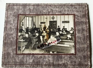 PHOTO DE CLASSE / COMBS LA VILLE 77 / Jean FAUNET - Photo 1/1