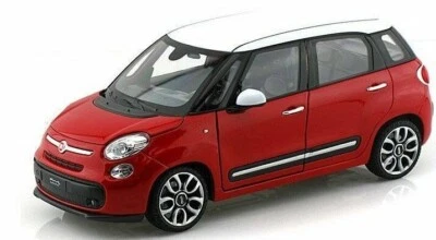 NUEVO EN CAJA - WELLY 2013 escala 1:24 FIAT 500L blanco EXCELENTE modelo de coche fundido a presión rojo Foto 1 de 2